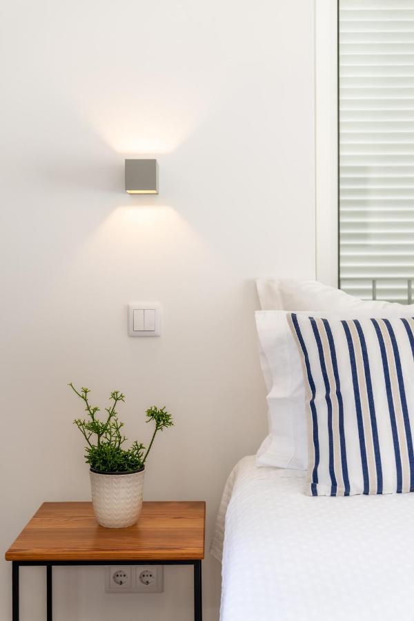 Casa Amarela Apartments - By Casas Na Ilha กามารา ดิ โลบุช ภายนอก รูปภาพ