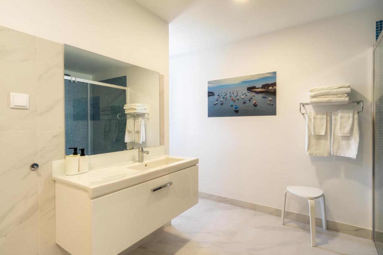 Casa Amarela Apartments - By Casas Na Ilha กามารา ดิ โลบุช ภายนอก รูปภาพ